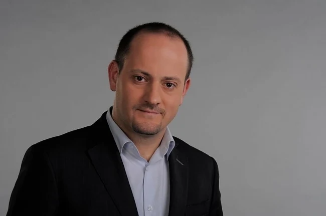 Радан Кънев заплашен със съд