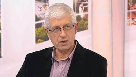 Румен Овчаров: От енергиен център се превърнахме в кръгово движение, през което не минава никой