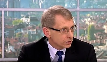Зам.-министър: Отговорността за схемата със стажовете е на ВУЗ-овете 