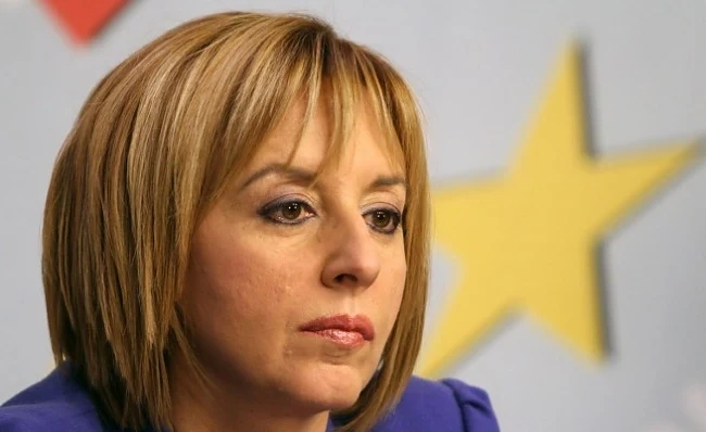 Манолова: ГЕРБ имат милиардите за жълти стотинки