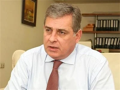 Шефът на \