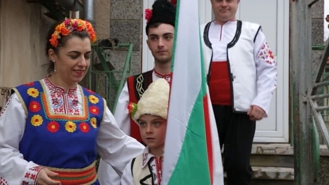  Вършец посреща Освобождението с официален ритуал
