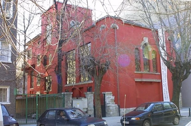 Зелените канят в Червената къща