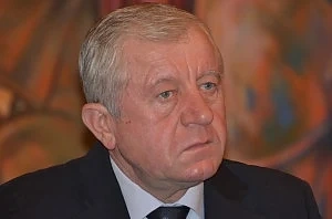 Ген. Михов против цивилен и партийно оцветен да оглави военното разузнаване 