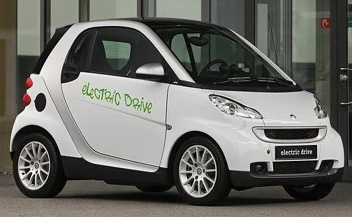 Ангела Меркел иска да има 1 милион електро автомобила до 2020 г.