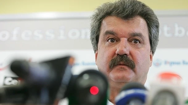 Батков дава акциите на клуба за 15 млн. лв.