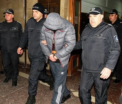 Шефът на варненския МОЛ: Спираме договора с охранителите