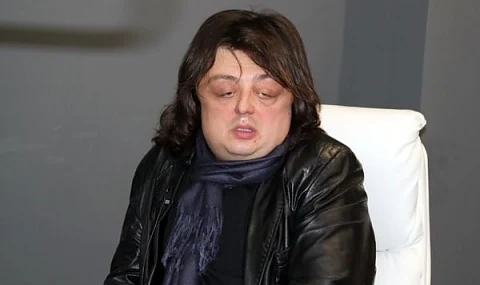 Шефът на \