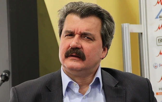 Тодор Батков не прехвърли и една акция на \