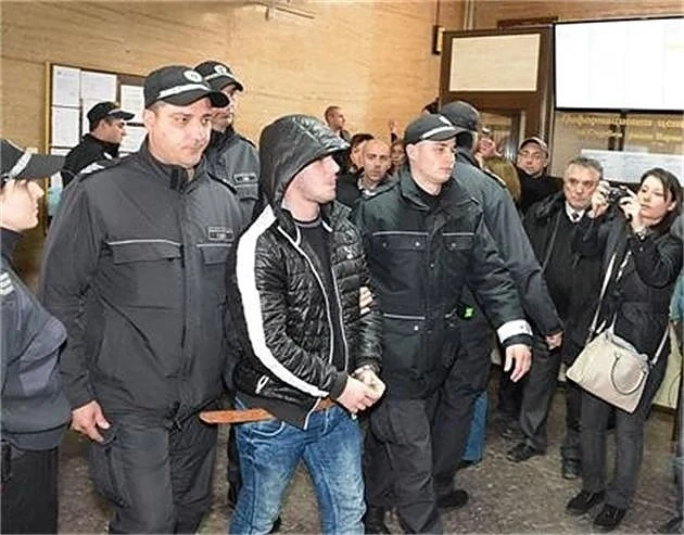Разследващи прикриват ченгета, закрилящи охранители - убийци