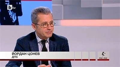Йордан Цонев: Цветан Василев е превърнал КТБ в пирамида