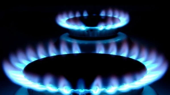 Природният газ поевтинява с 13%
