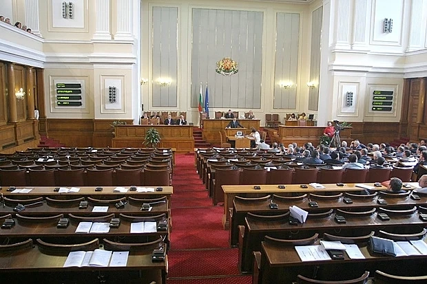 Къде ще прекарат Великден депутатите?