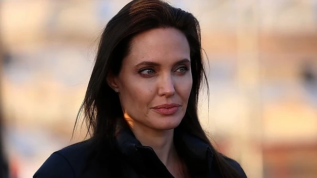 Последните шокиращи снимки на Анджелина Джоли