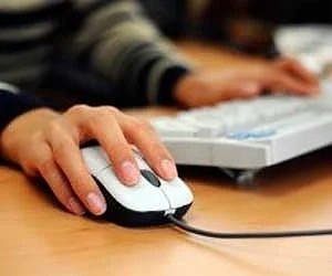 Деца се снимат голи в Интернет за повече популярност