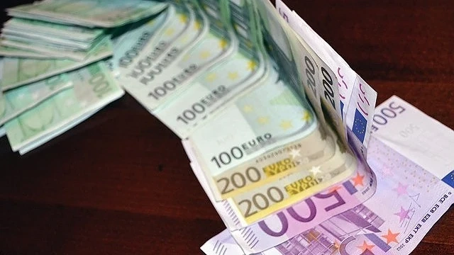 Саудитска принцеса завлече хотел в Париж със 7 млн. долара