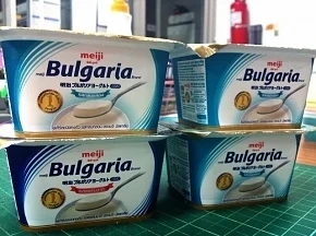 Половината японски домакинства закусват с българско кисело мляко