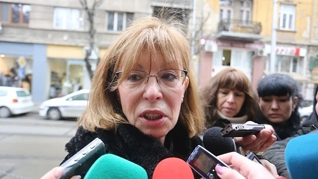 Пуснаха съдия Ченалова срещу 8 хил. лева.