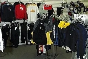 Adidas ще рециклира пластмасови отпадъци от морето 