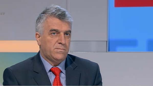 Румен Гечев: 10 офшорни фирми създадоха КТБ