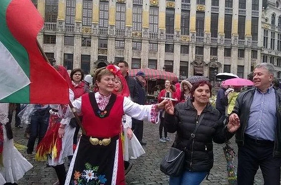 Кристалина Георгиева се хвана на хорото в Брюксел