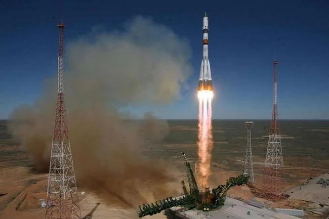 Руска космическа ракета пада неконтролируемо към Земята