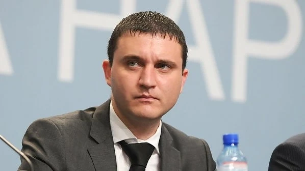 Над 1 млрд. лв. излишък в хазната