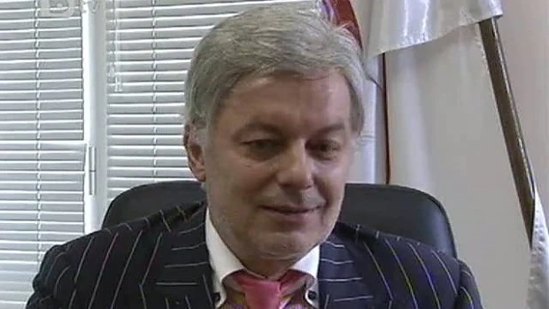 Валентин Михов харчел по казината