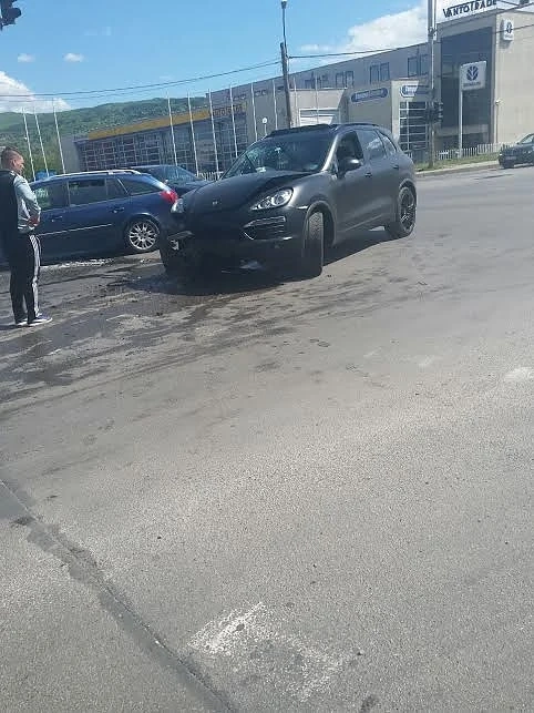 Смачкаха поршето на звезда от \