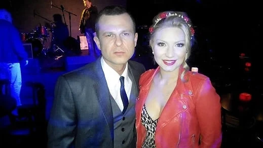 Песен събира Ненчо Балабанов и Йоанна Драгнева