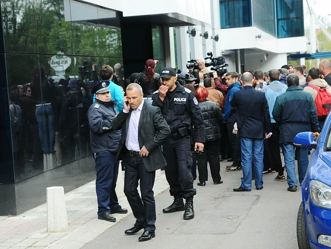 ТВ7 се споразумя със синдиците