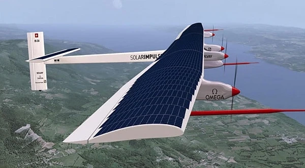 Соларният самолет Solar Impulse вече започна своето околосветско пътешествие