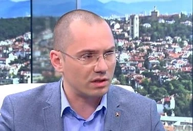 Джамбазки: Заменихме Гергьовденския парад с гей парад 