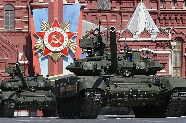 Русия с грандиозен парад за 9 май. Показва нова военна техника