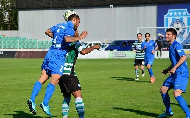 Левски победи с 2:0 Черно море 