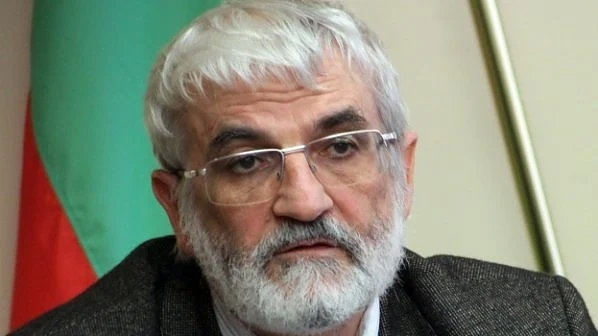 Валери Димитров: Цветан Василев да си понесе последствията