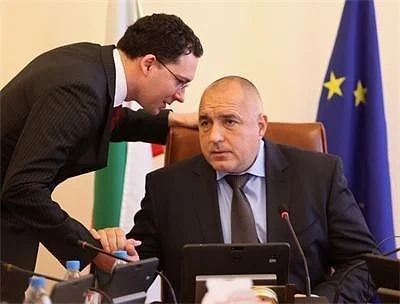 Премиерът: Военните са на границата с Македония