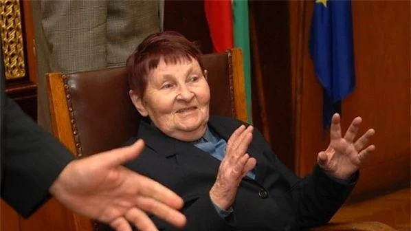 Почина майката на Сергей Станишев