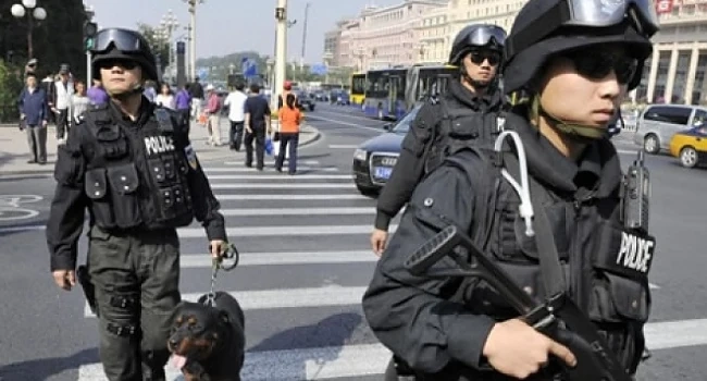  9-етажна сграда рухна в Китай
