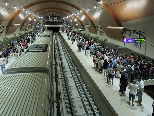 Авария спря метрото от Централна гара до станция Сердика