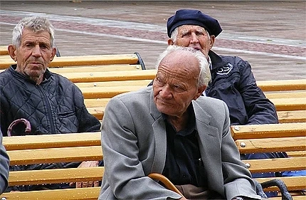 Премиерът обещал да се вдигат най-ниските пенсии