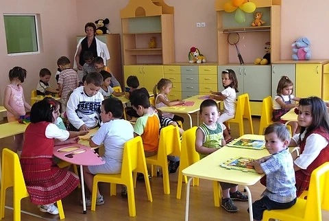 75 детски градини дежурни през лятото