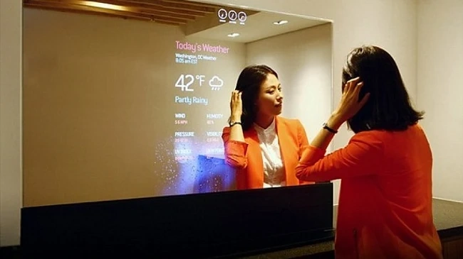 Samsung представи дислеи, които сами те обличат