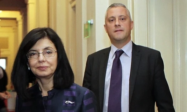 Кунева похвали Лукарски на икономическия форум