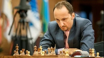 Веселин Топалов с победа над Максим Вашие-Лаграв