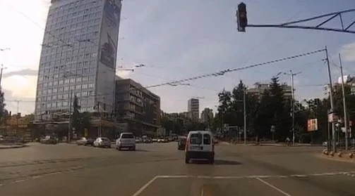 КАТ проверява десетки нарушители, заснети от шофьори