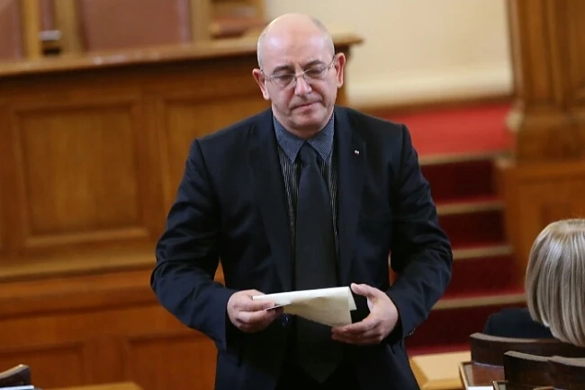 Процедурата за нов шеф на БНБ пред провал? 
