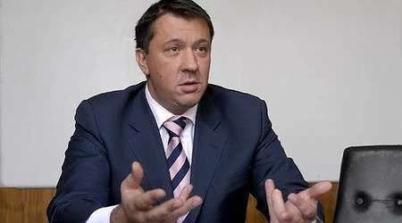 Реформатор и социалист на нож в ефир
