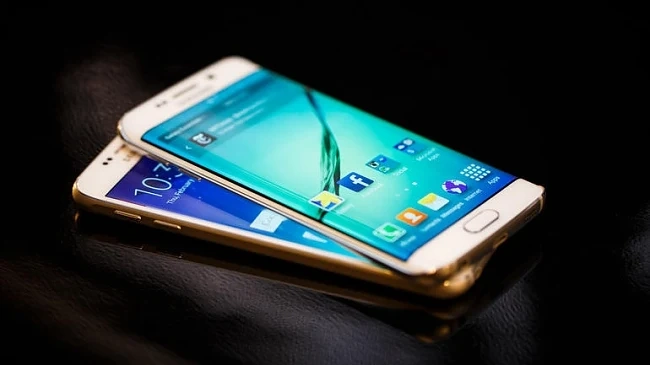 Samsung надмина iPhone по продажби в САЩ