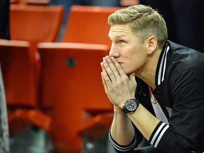 Швайнщайгер пред договор с \